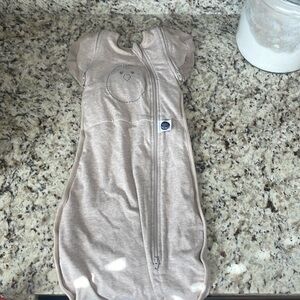 Best bean transition swaddle.